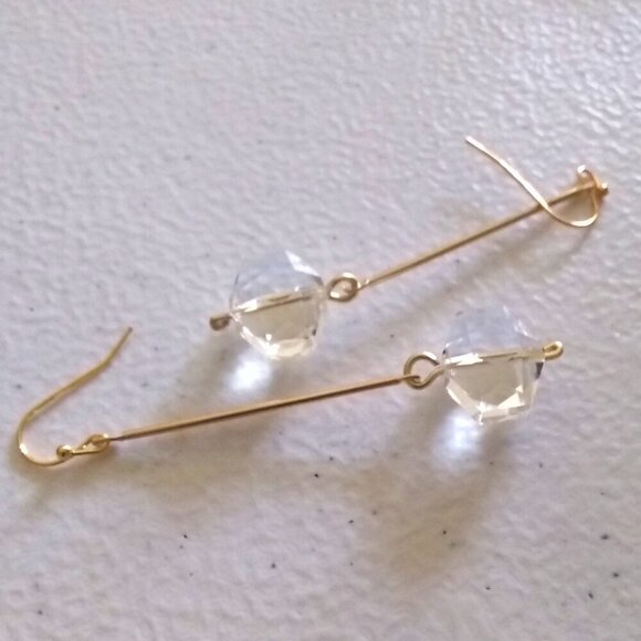 Sleek Sexy & Chic! Clear Faceted Glass Bead Earrings! Superior Bling/Glam Effect - Picture 6 of 10